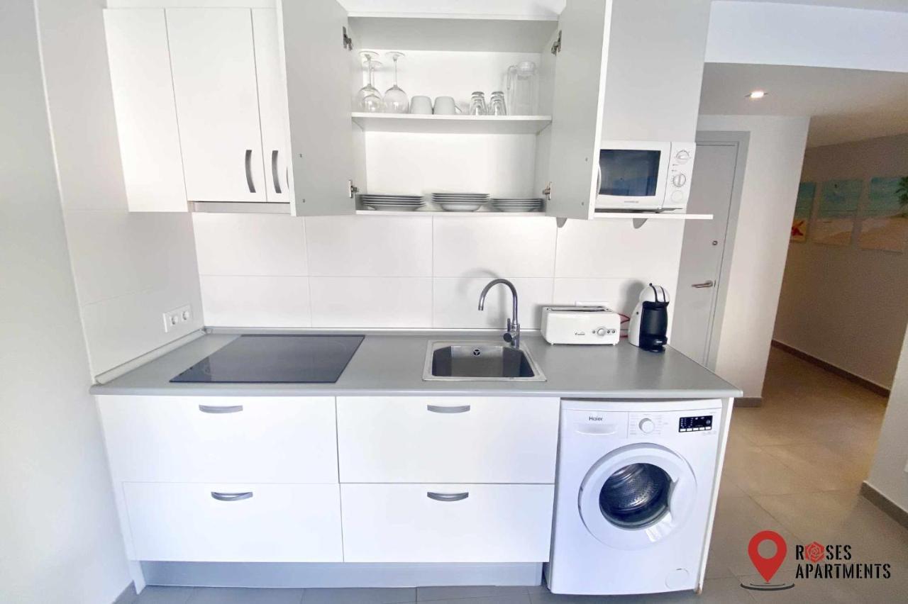 Roses Apartments Ocean 2 Habitaciones Vista Mar Lateral Dış mekan fotoğraf
