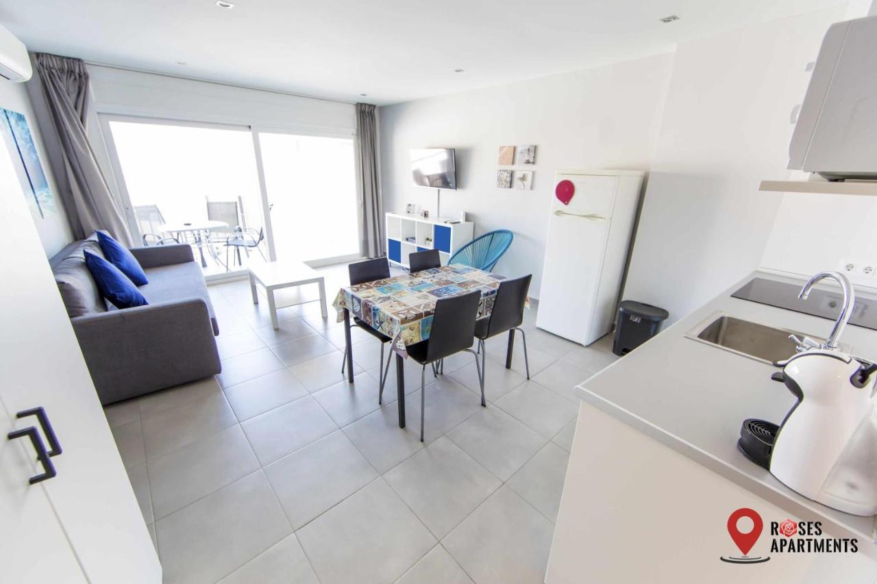 Roses Apartments Ocean 2 Habitaciones Vista Mar Lateral Dış mekan fotoğraf